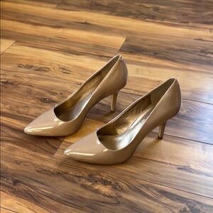 Elegant Tan Women's Pumps
